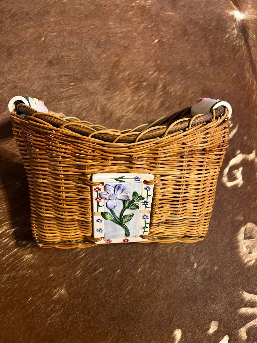 VTG Woven Wicker Ceramic Tile Oval Basket w/ 2 Flower Ceramic Handles
